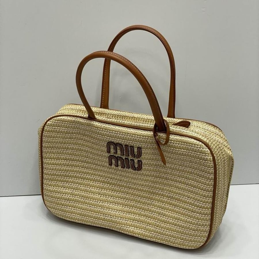 MiuMiu- Master Quality