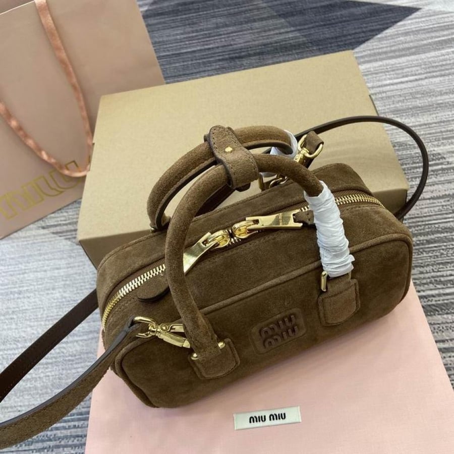 MiuMiu- Master Quality