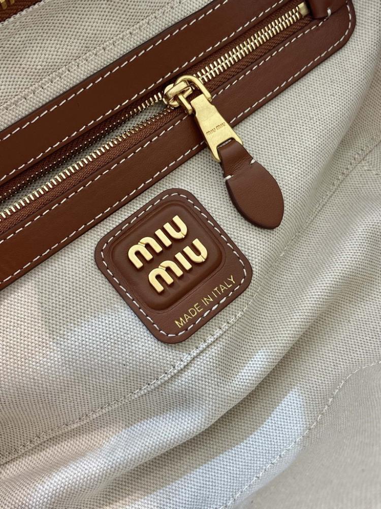 MiuMiu- Master Quality