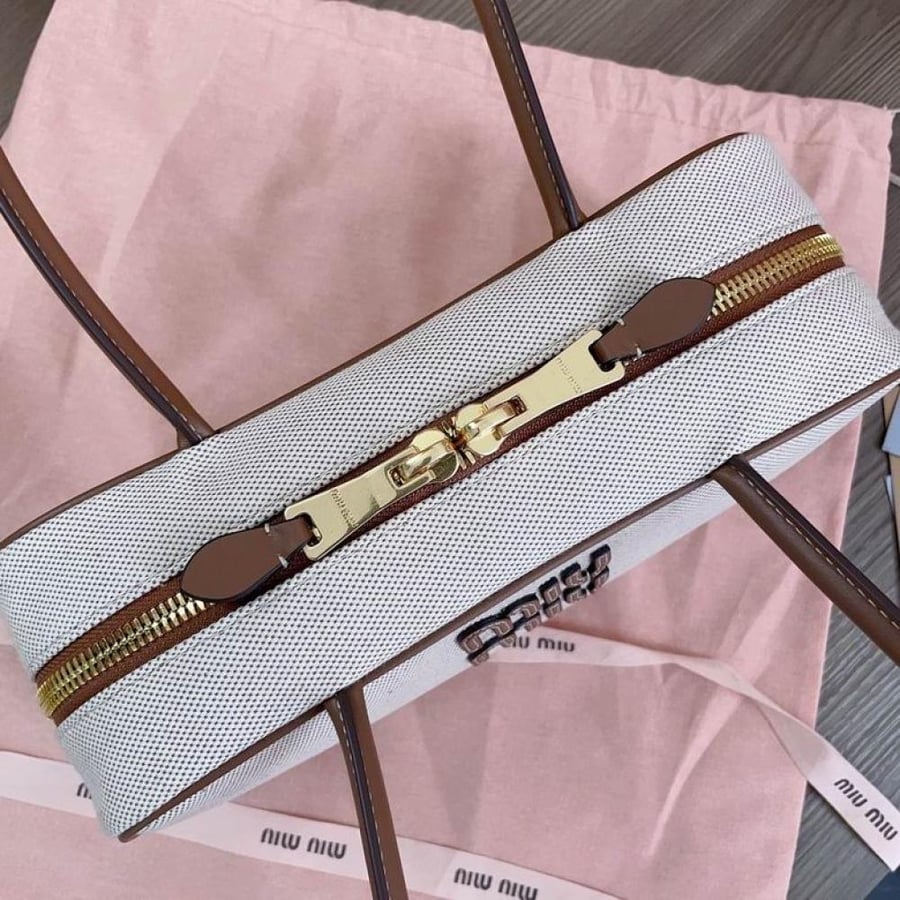 MiuMiu- Master Quality