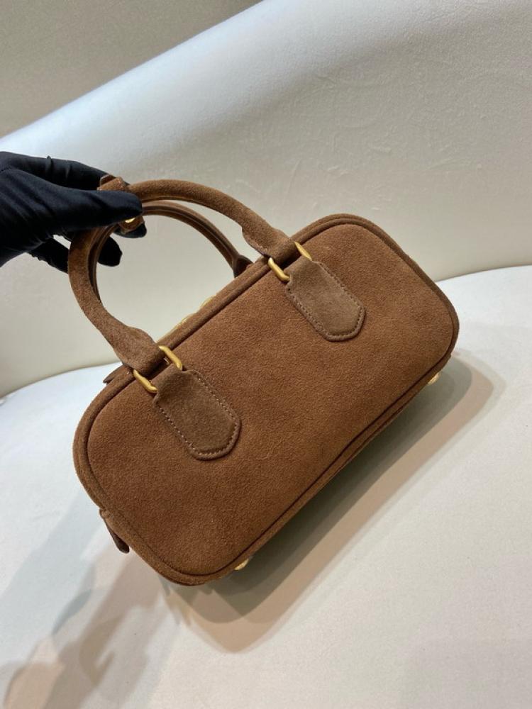 MiuMiu- Master Quality