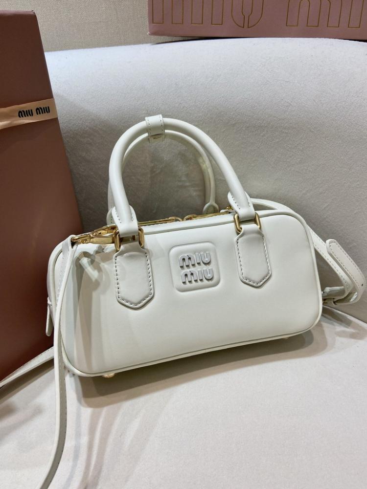 MiuMiu- Master Quality