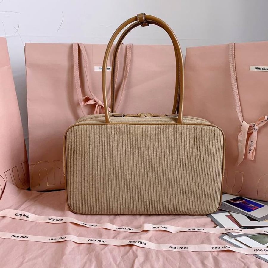 MiuMiu- Master Quality