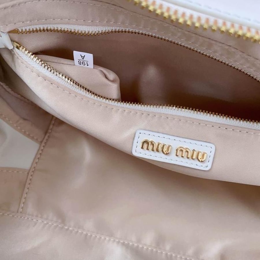 MiuMiu- Master Quality