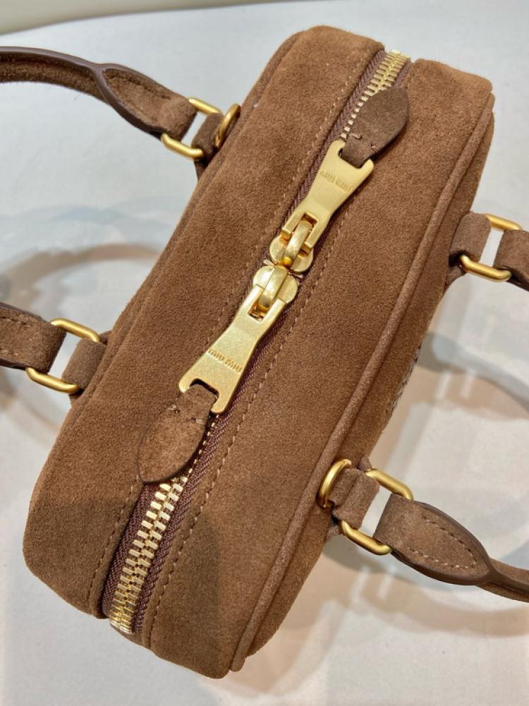 MiuMiu- Master Quality