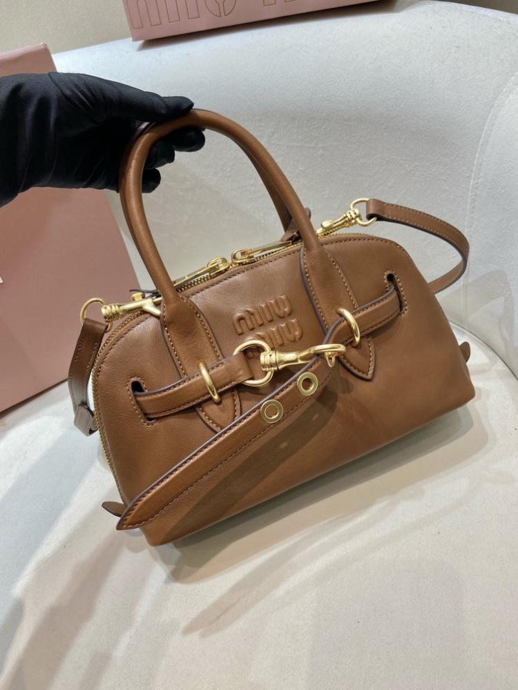 MiuMiu Aventure- Master Quality