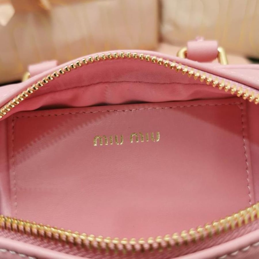 MiuMiu- Master Quality
