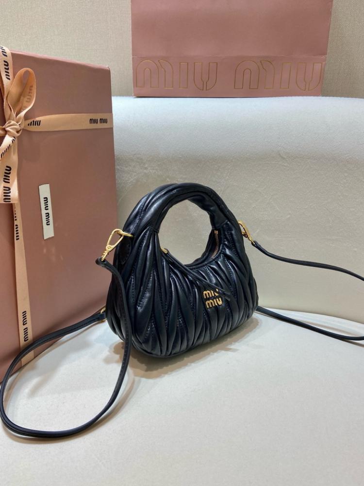 MiuMiu Wander- Master Quality