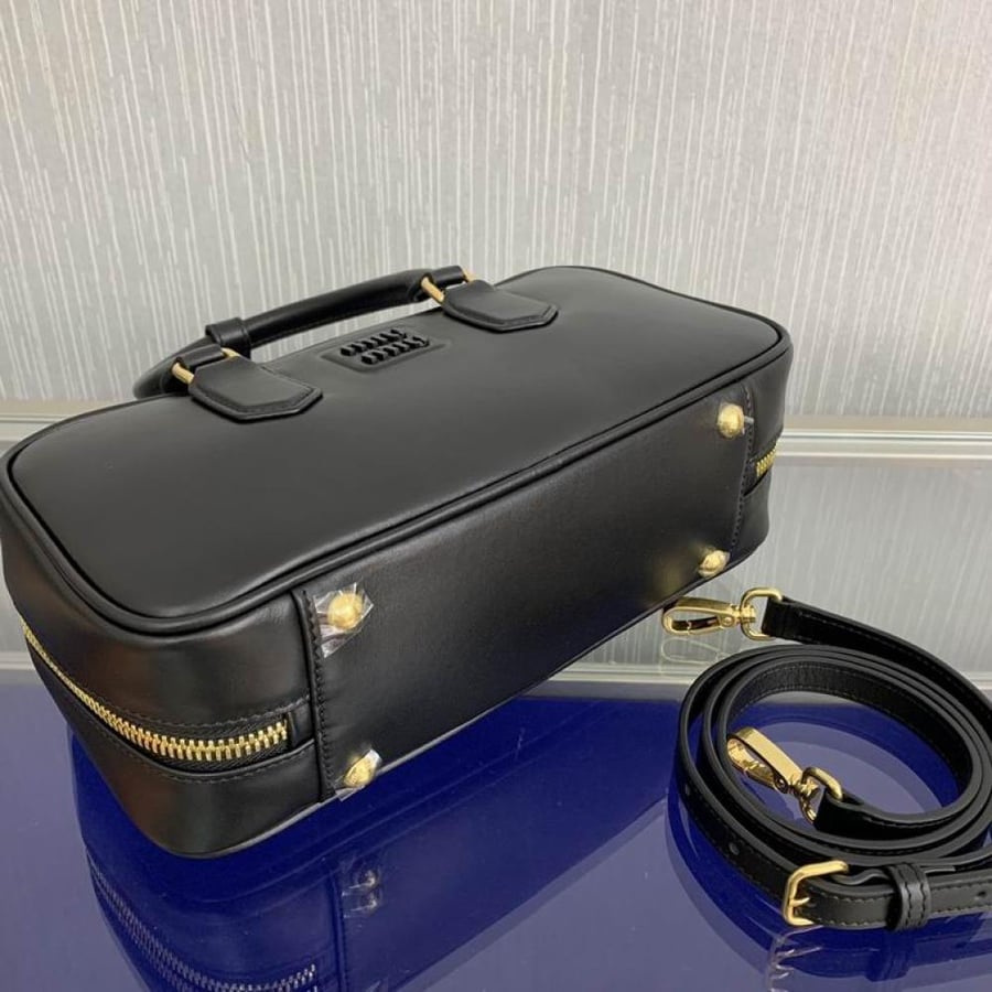 MiuMiu- Master Quality