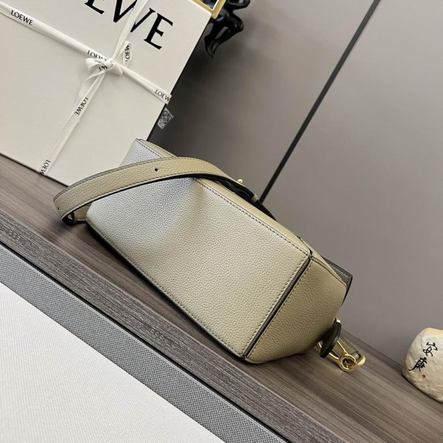 Loewe Shoulder Bag- Master Quality