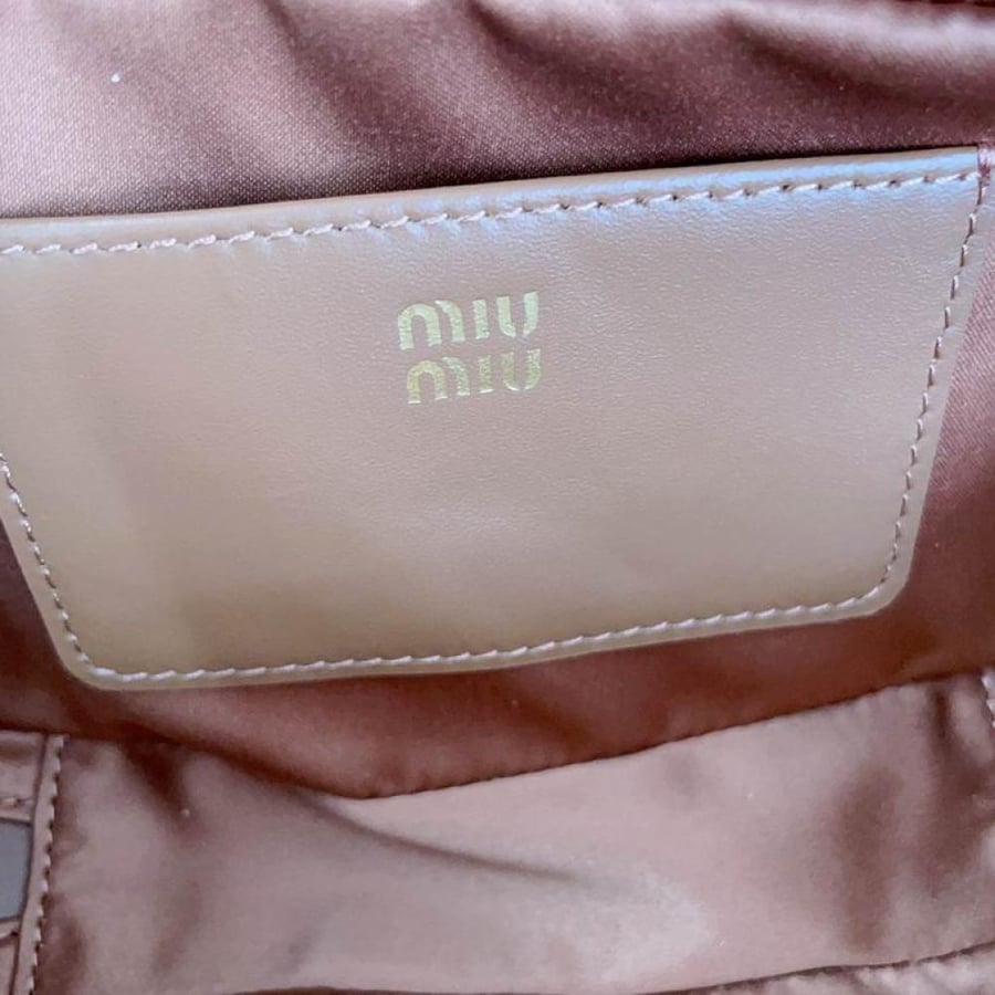 MiuMiu- Master Quality