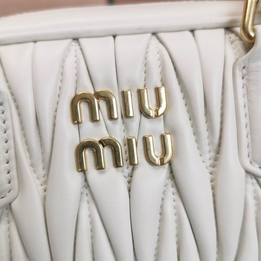 MiuMiu- Master Quality