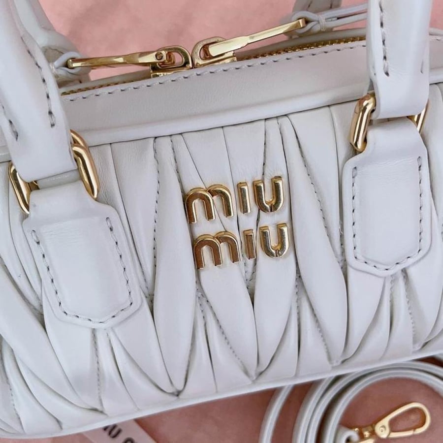 MiuMiu- Master Quality