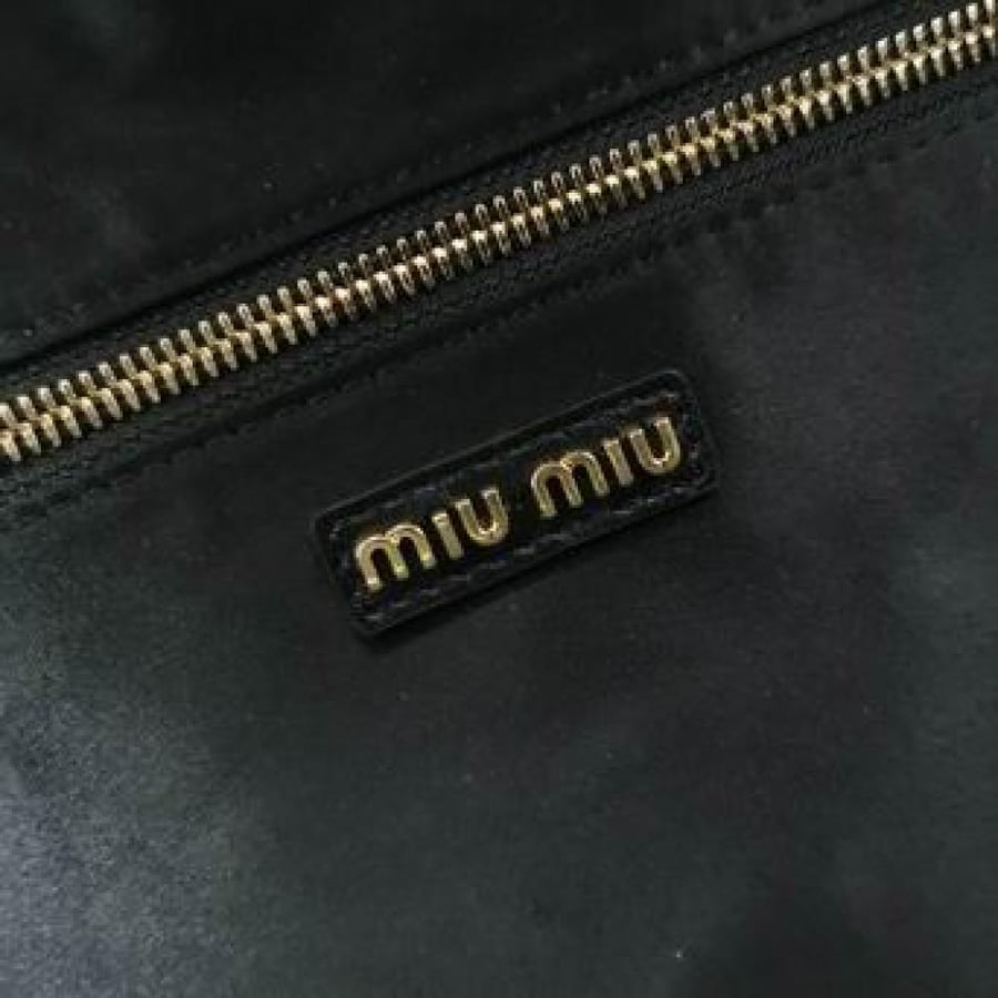 MiuMiu- Master Quality