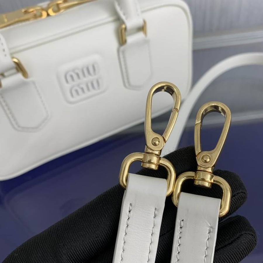 MiuMiu- Master Quality
