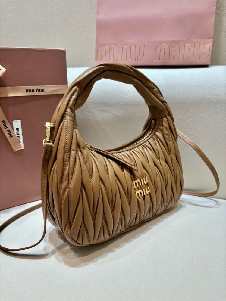 MiuMiu Wander- Master Quality