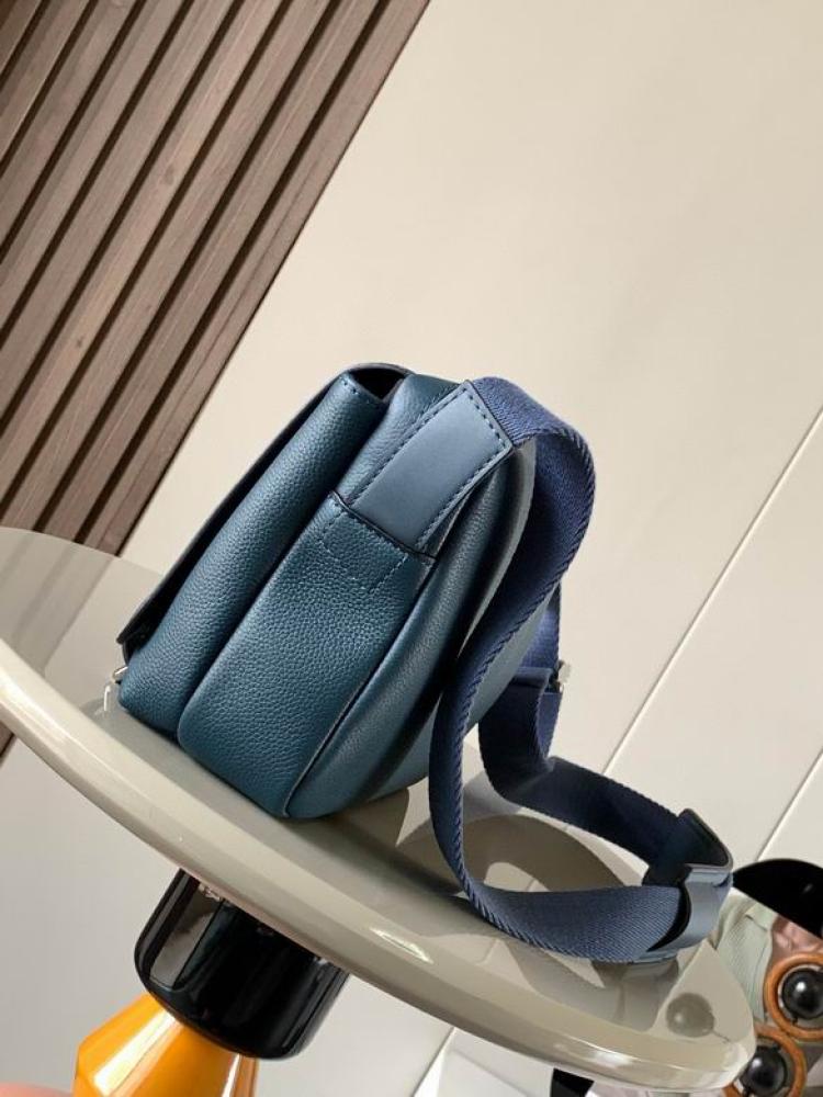 Loewe Shoulder Bag- Master Quality