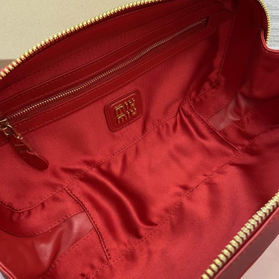 MiuMiu- Master Quality