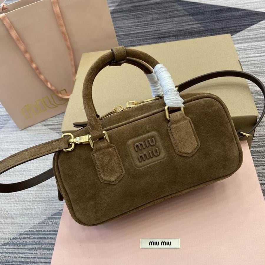 MiuMiu- Master Quality