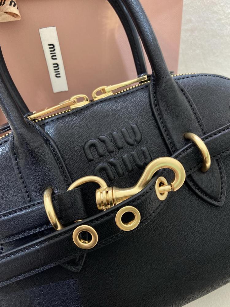 MiuMiu Aventure- Master Quality