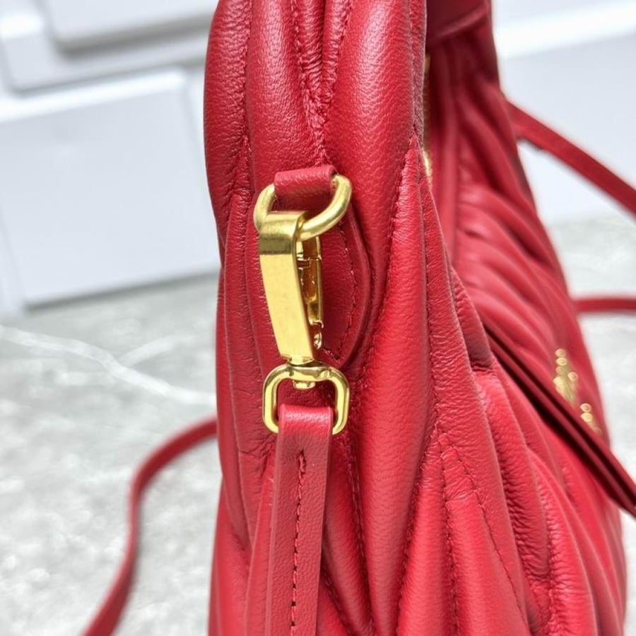 MiuMiu Wander- Master Quality