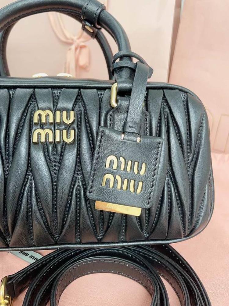 MiuMiu- Master Quality
