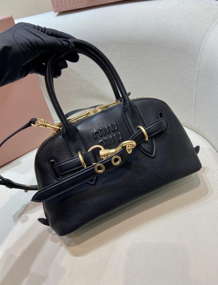 MiuMiu Aventure- Master Quality