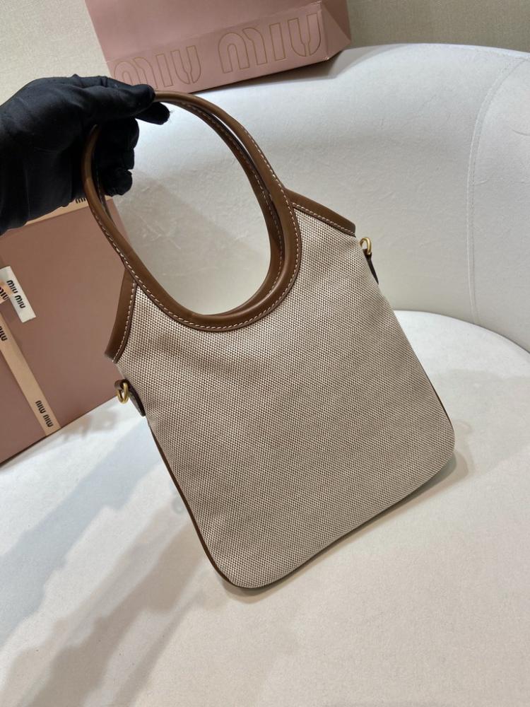 Miumiu- Master Quality