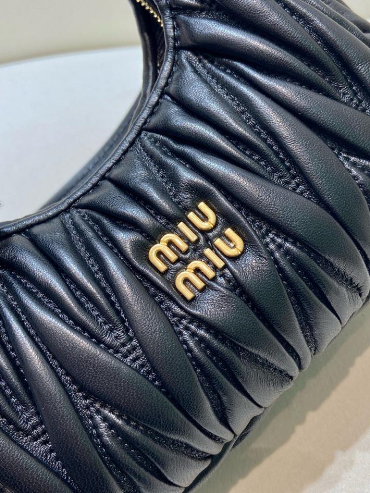 MiuMiu Wander- Master Quality