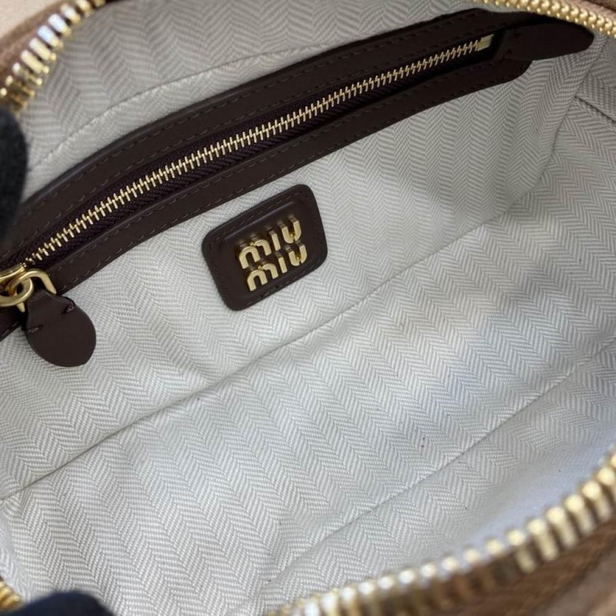 MiuMiu- Master Quality