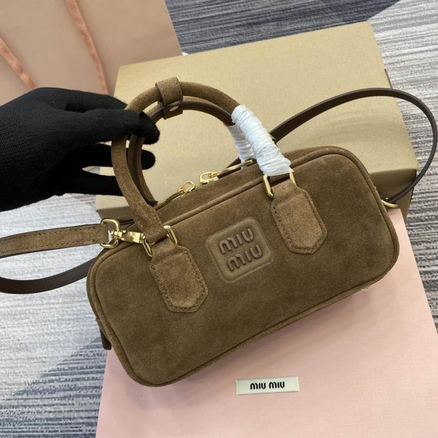 MiuMiu- Master Quality