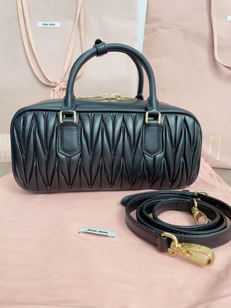 MiuMiu- Master Quality