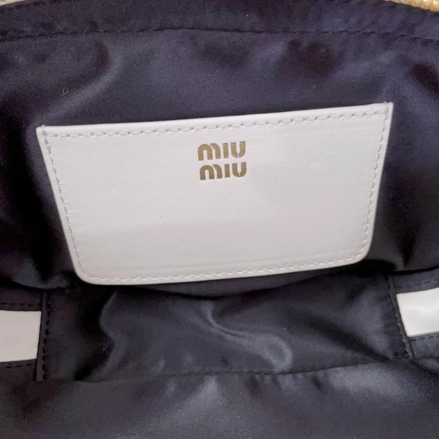 MiuMiu- Master Quality