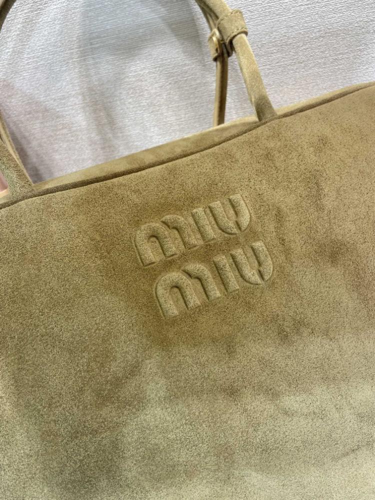 MiuMiu- Master Quality