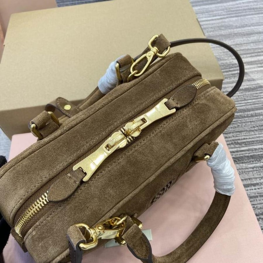 MiuMiu- Master Quality
