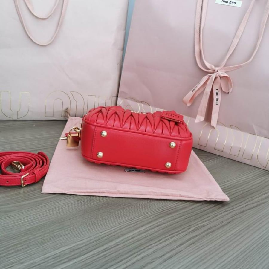 MiuMiu- Master Quality