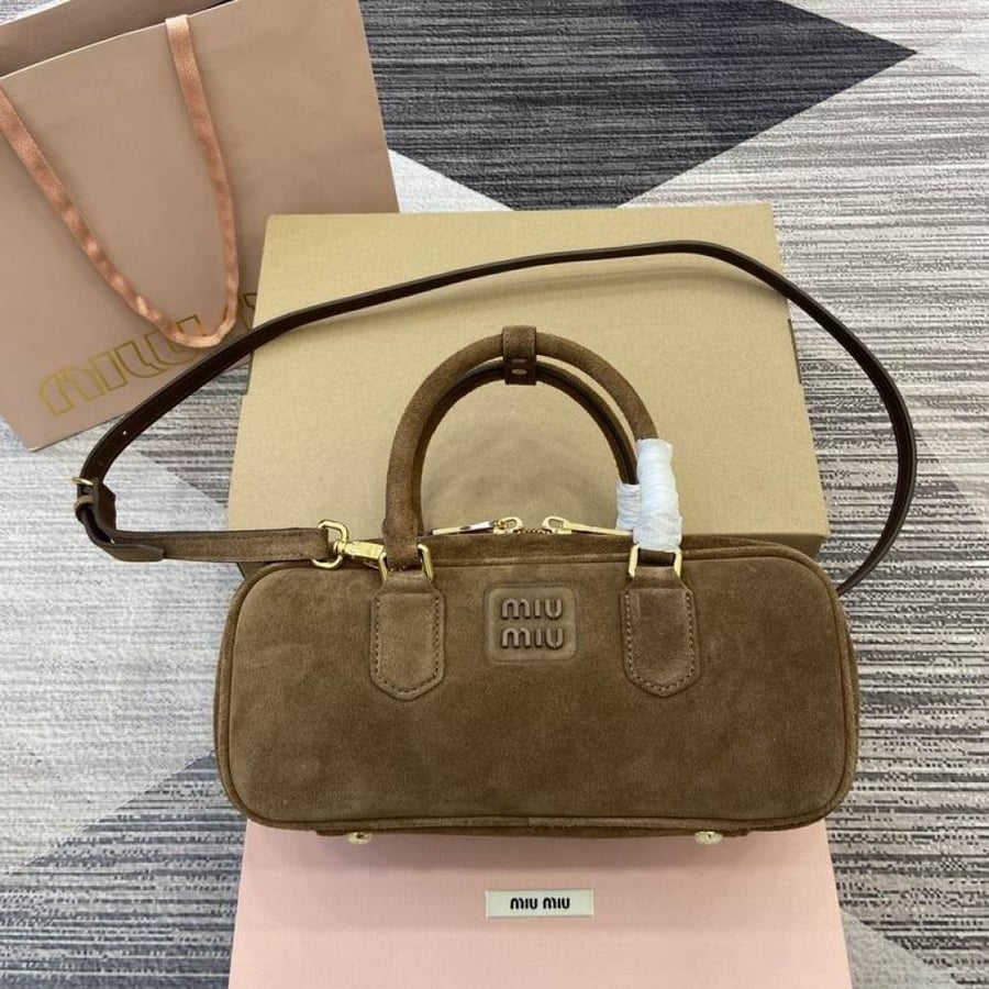 MiuMiu- Master Quality