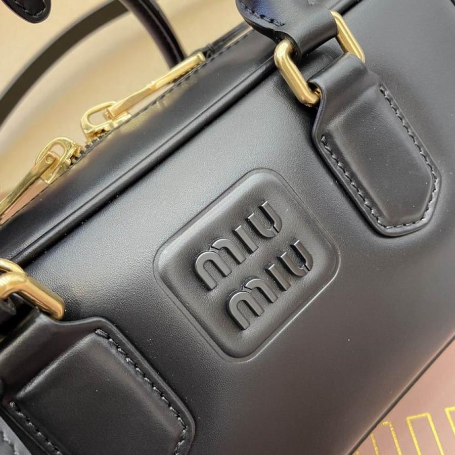 MiuMiu- Master Quality