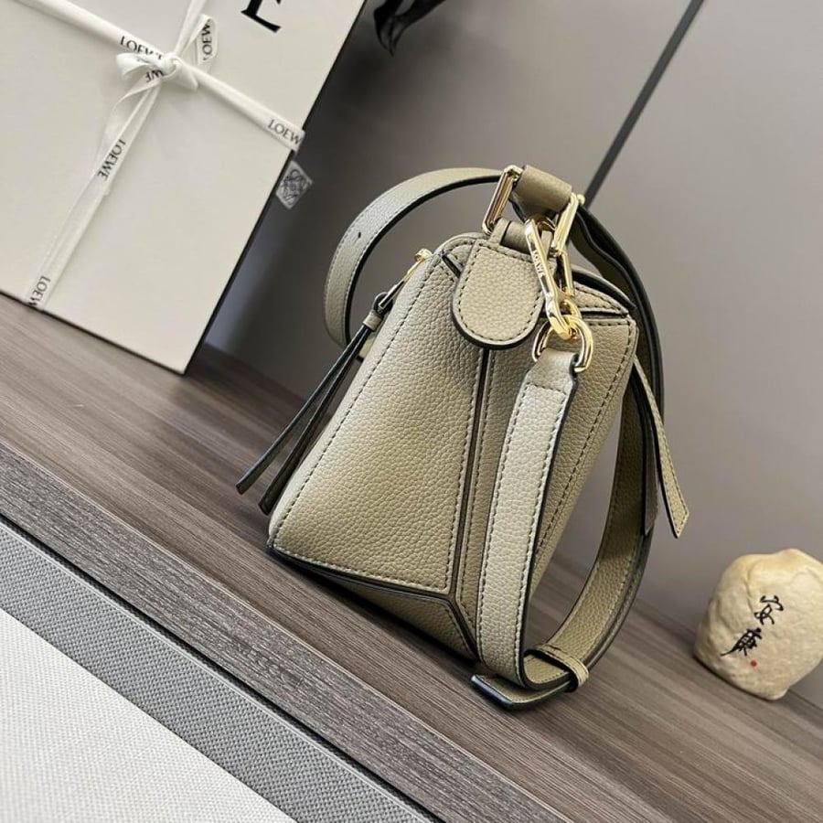 Loewe Shoulder Bag- Master Quality