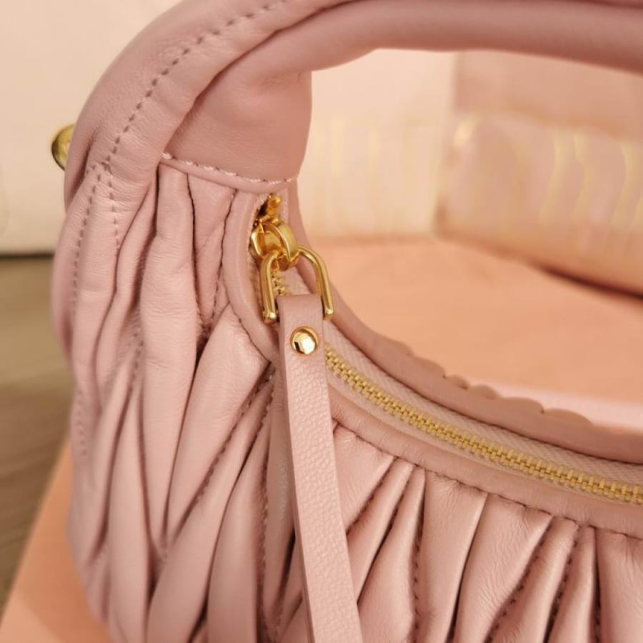MiuMiu Wander- Master Quality