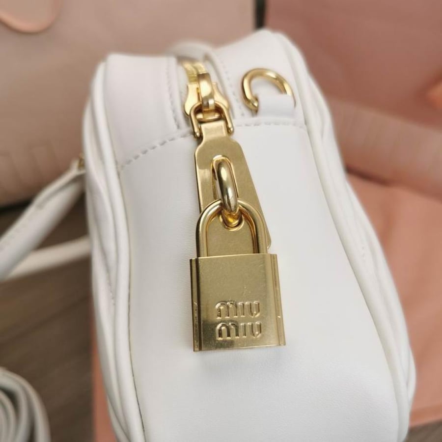 MiuMiu- Master Quality