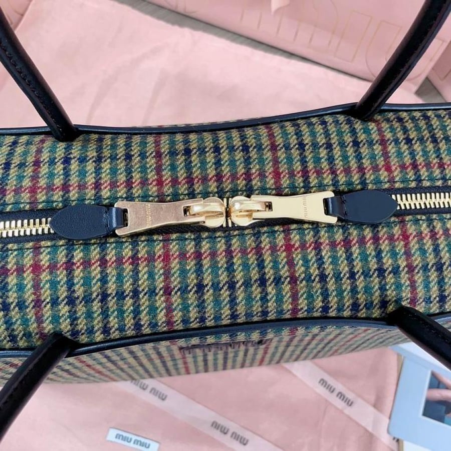 MiuMiu- Master Quality