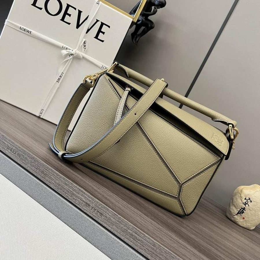 Loewe Shoulder Bag- Master Quality