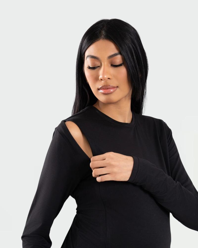 توب "هارت تو هارت" الأساسي باللون الأسود - The Heart-to-Heart Basic Top Black