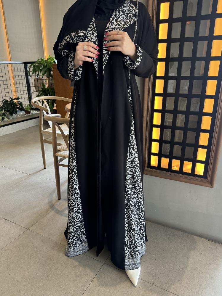 عباية ابيض و اسود