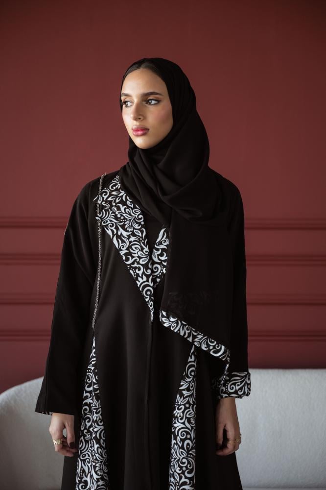 عباية ابيض و اسود
