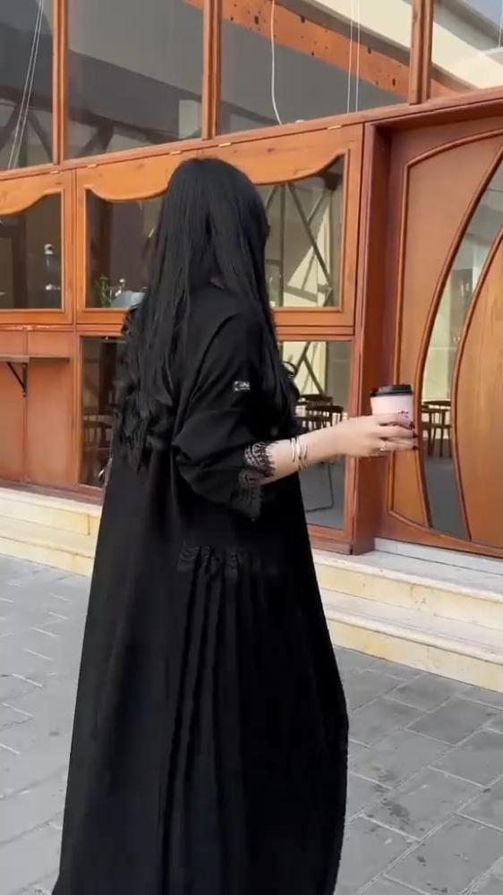 عباية حسناء