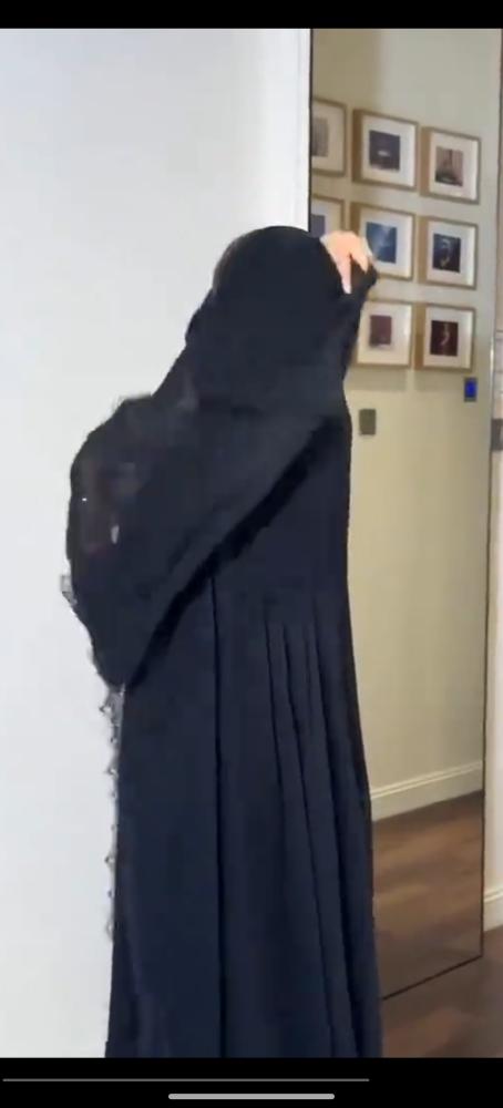 عبايه دانتيل