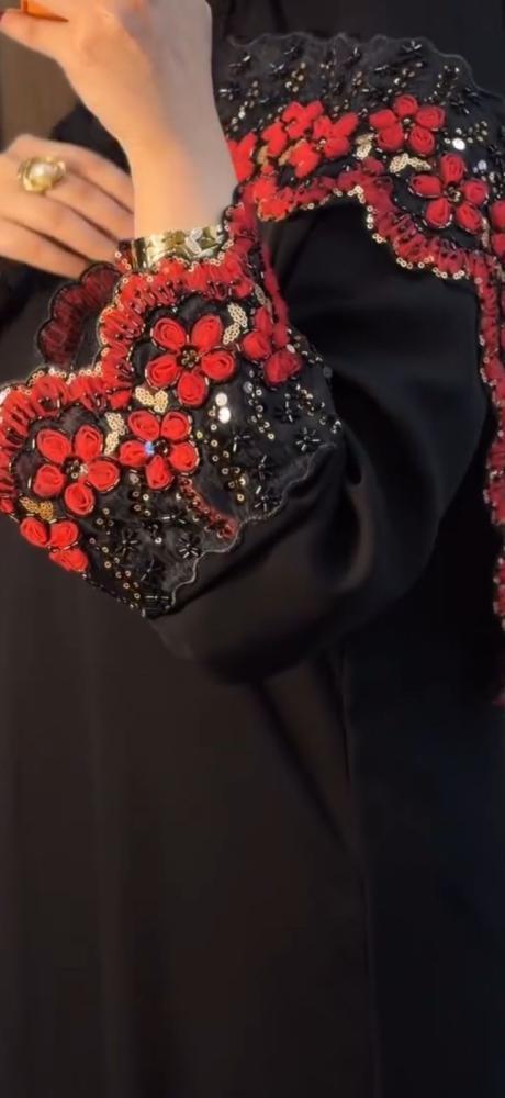 عبايه توفانا احمر