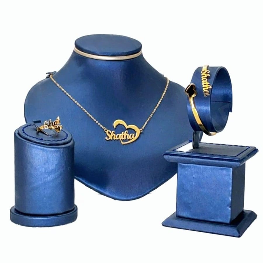 طقم نسائي مميز